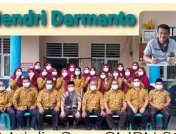 Kepsek SMP Negeri 21 Tanjabtim ( Hendri Darmanto ) mengucapkan selamat Dirgahayu Republik Indonesia ke 80