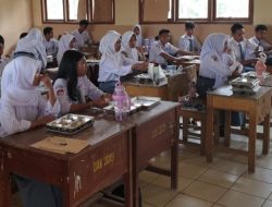 Program Makan Gizi Gratis ( MBG ) Resmi Di Luncurkan Di SMA Negeri 5 Geragai. 01 September 2025.