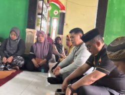 Wujudkan Kepedulian Sesama, Keluarga Besar SMPN 21 Sambangi Rumah Duka Siswa di Kelurahan Rano